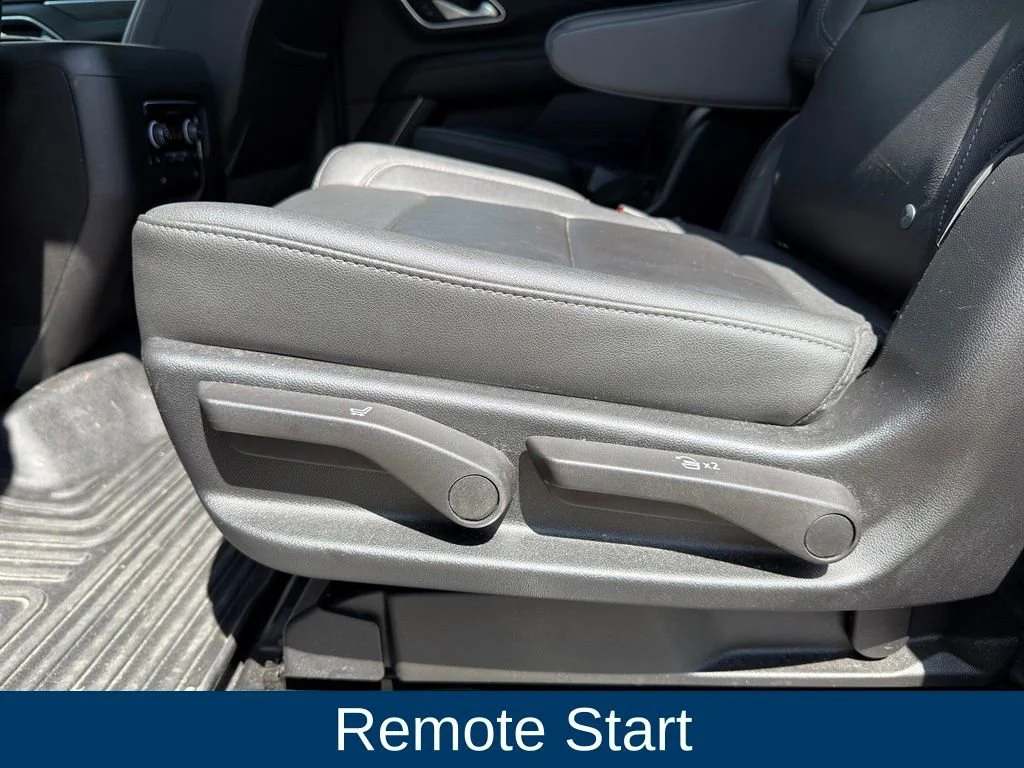Used 2024 Black Chevrolet Z71 image 15