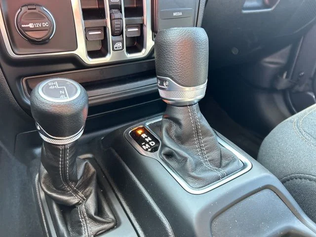 Used 2026 Beige Jeep Sport image 39
