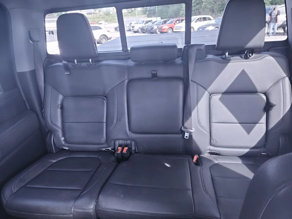 Used 2023 Silver GMC SLT image 13