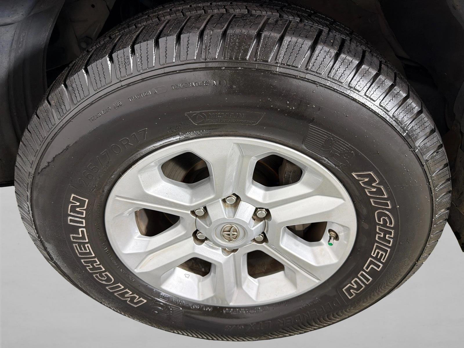 Used 2016 Magnetic Gray Metallic Toyota SR5 image 12