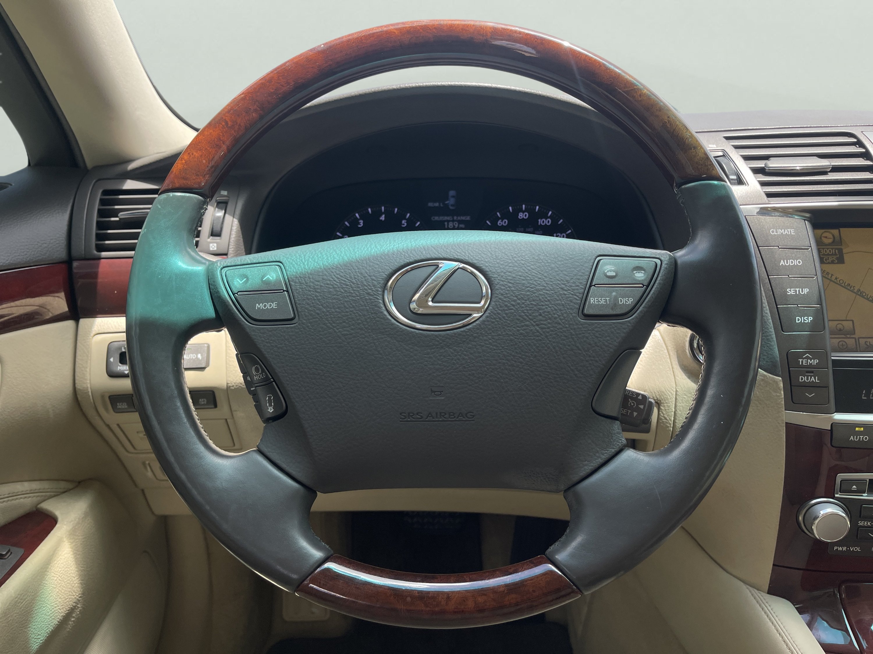 Used 2012 Starfire Pearl Lexus 4DR SDN RWD image 14