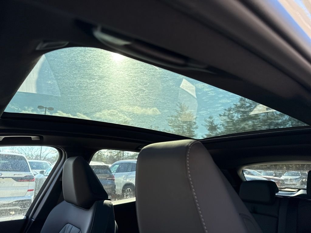 New 2026 White BMW 30 xDrive image 19