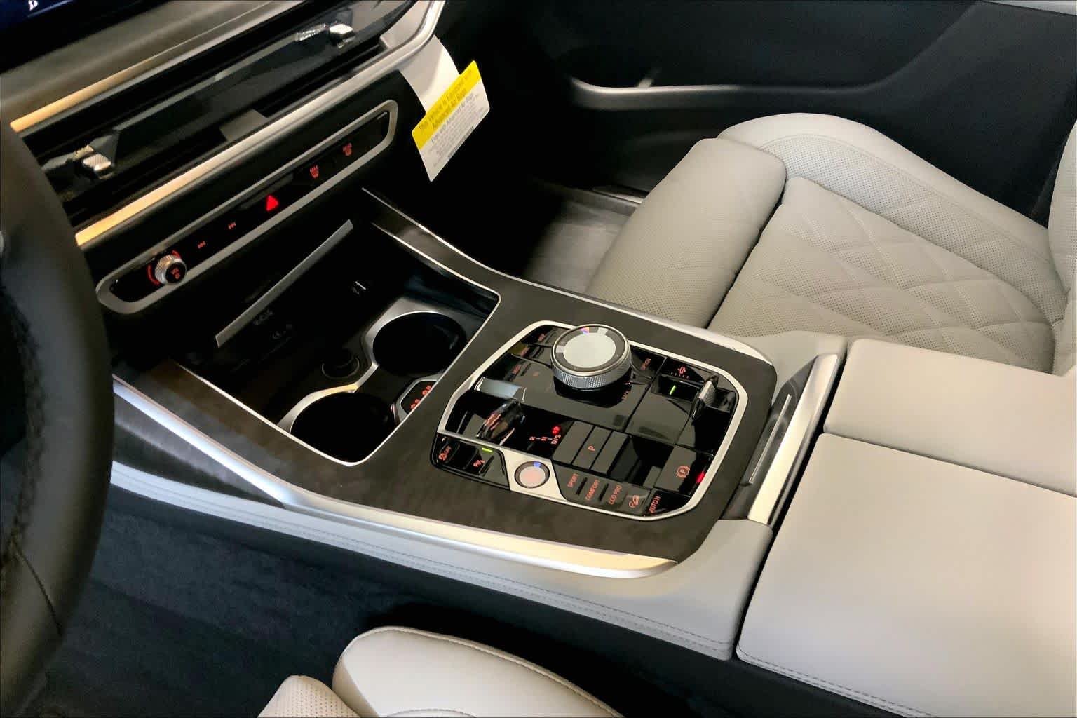New 2026 Black Sapphire Metallic BMW xDrive40i image 7