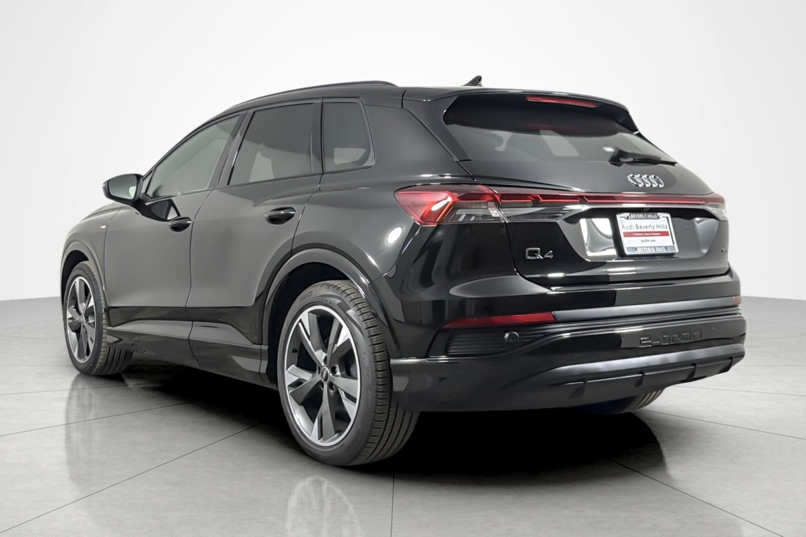 Used 2024 Mythos Black Metallic Audi Premium 55 quattro image 3