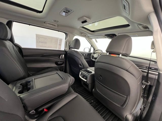 New 2026 White Kia SX image 44