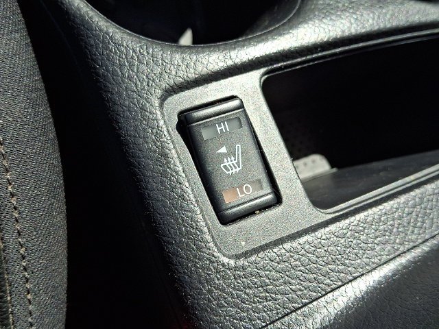 Used 2020 Black Nissan SL image 24