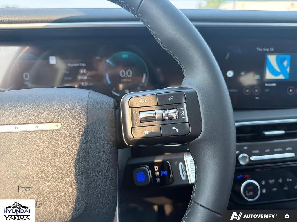 New 2026 Ecotronic Gray Pearl Hyundai SEL Premium 7P image 16