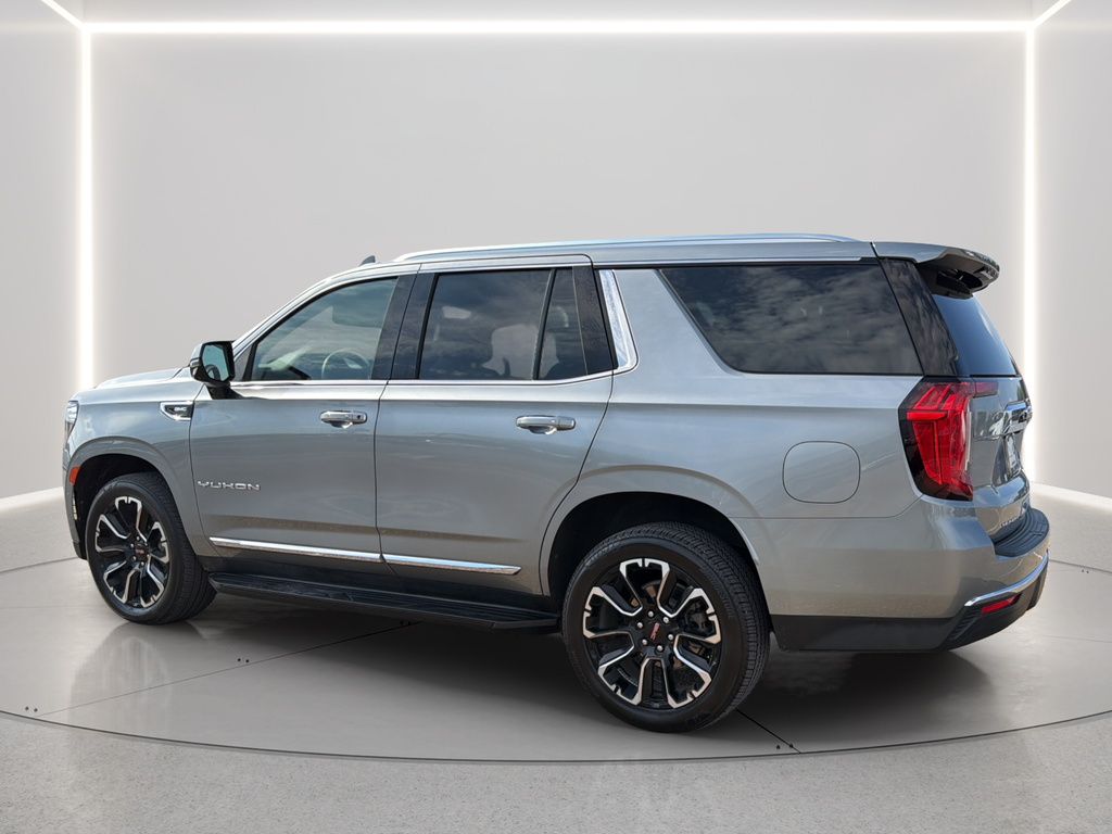 Used 2023 Silver GMC SLT image 14