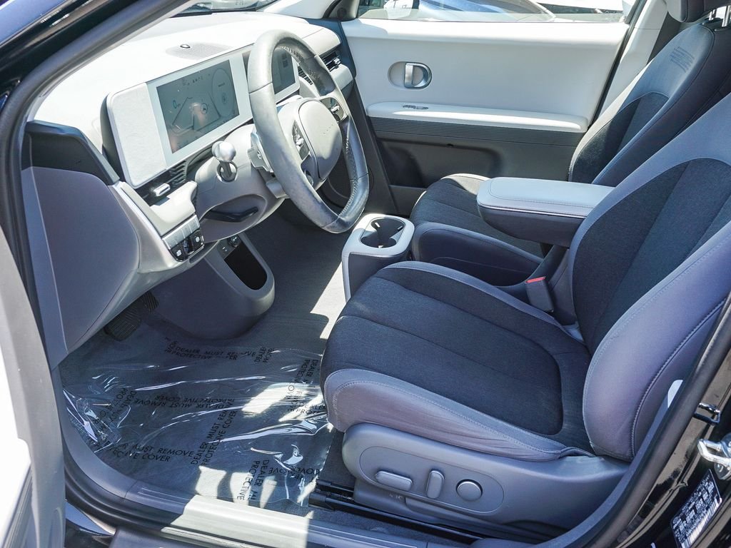 Used 2024 Black Hyundai SEL image 18