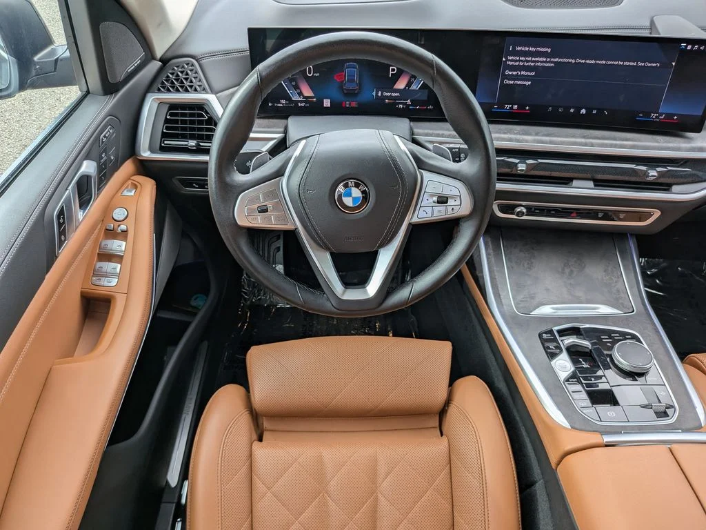 Used 2024 Black BMW xDrive40i image 12