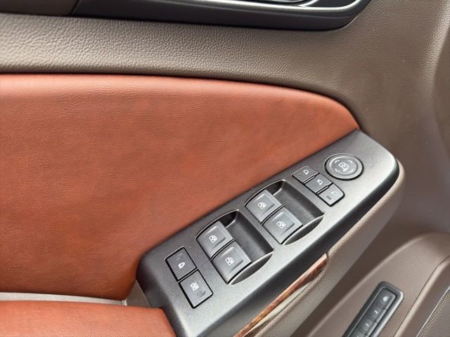 2019 Chevrolet Suburban Premier - Photo 12