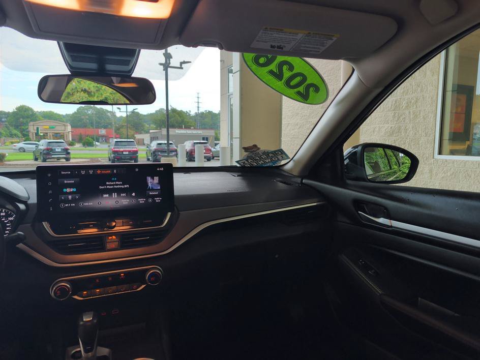 Used 2026 Super Black Nissan SR image 10