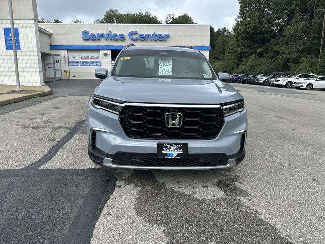 Used 2025  Honda Touring image 11