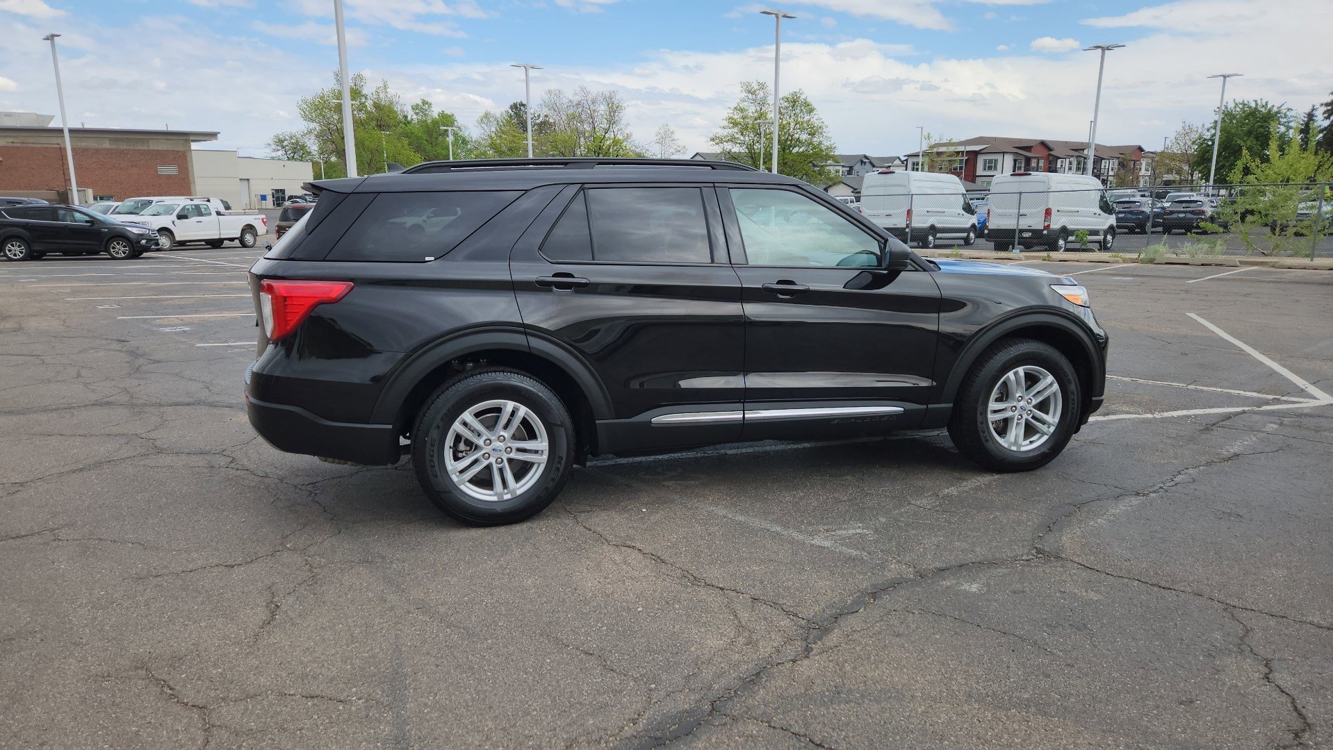 2023 Ford Explorer XLT - Photo 13