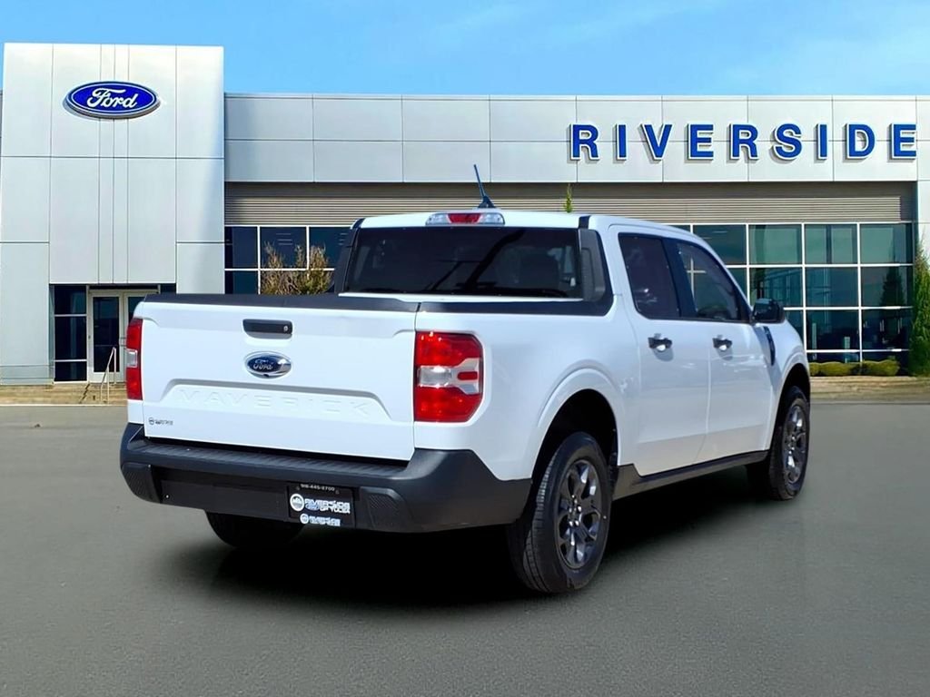 Used 2024 Oxford White Ford XLT image 7