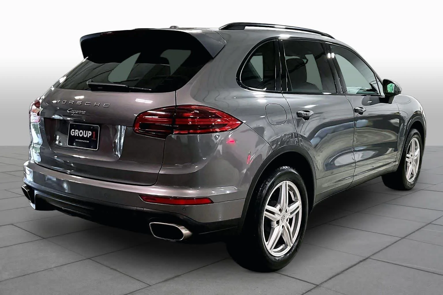 Used 2016 Meteor Gray Metallic Porsche  image 12