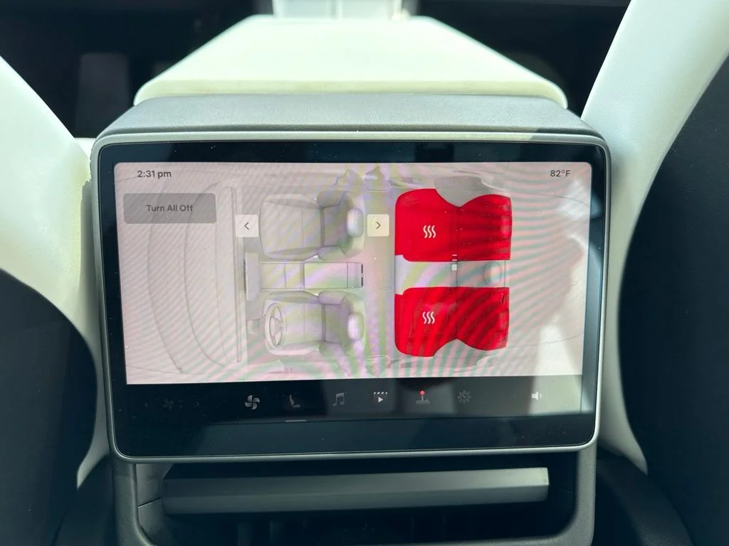 Used 2024  Tesla Base image 14