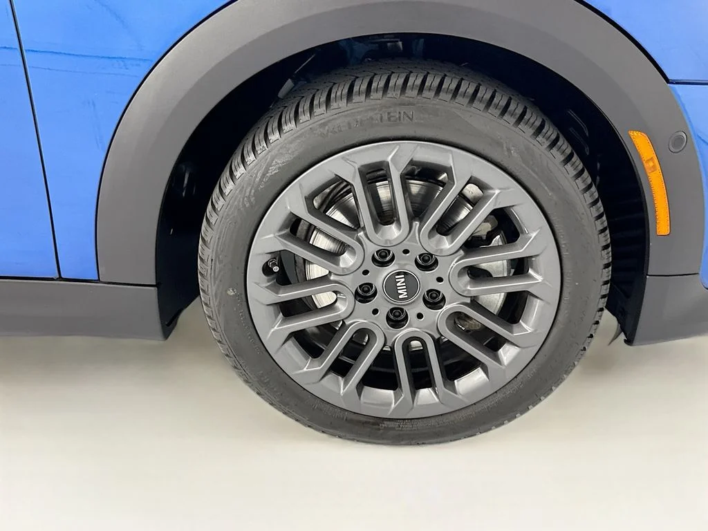 2026 MINI Convertible Base - Photo 30