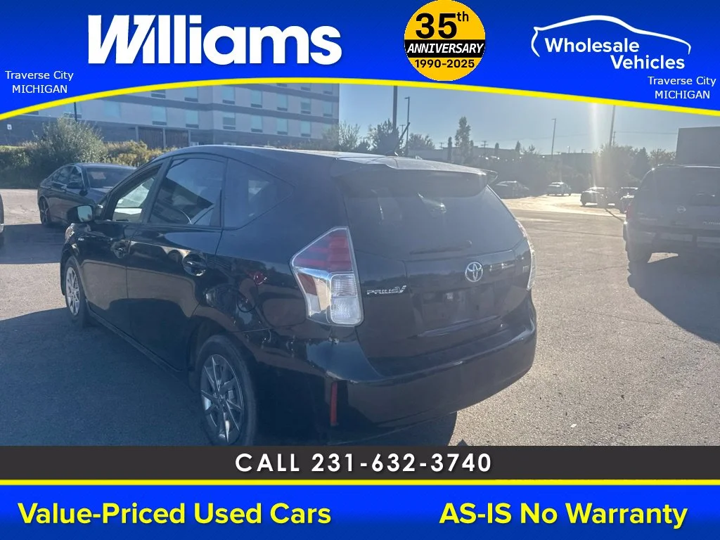 Used 2017 Aqua Toyota Three image 17
