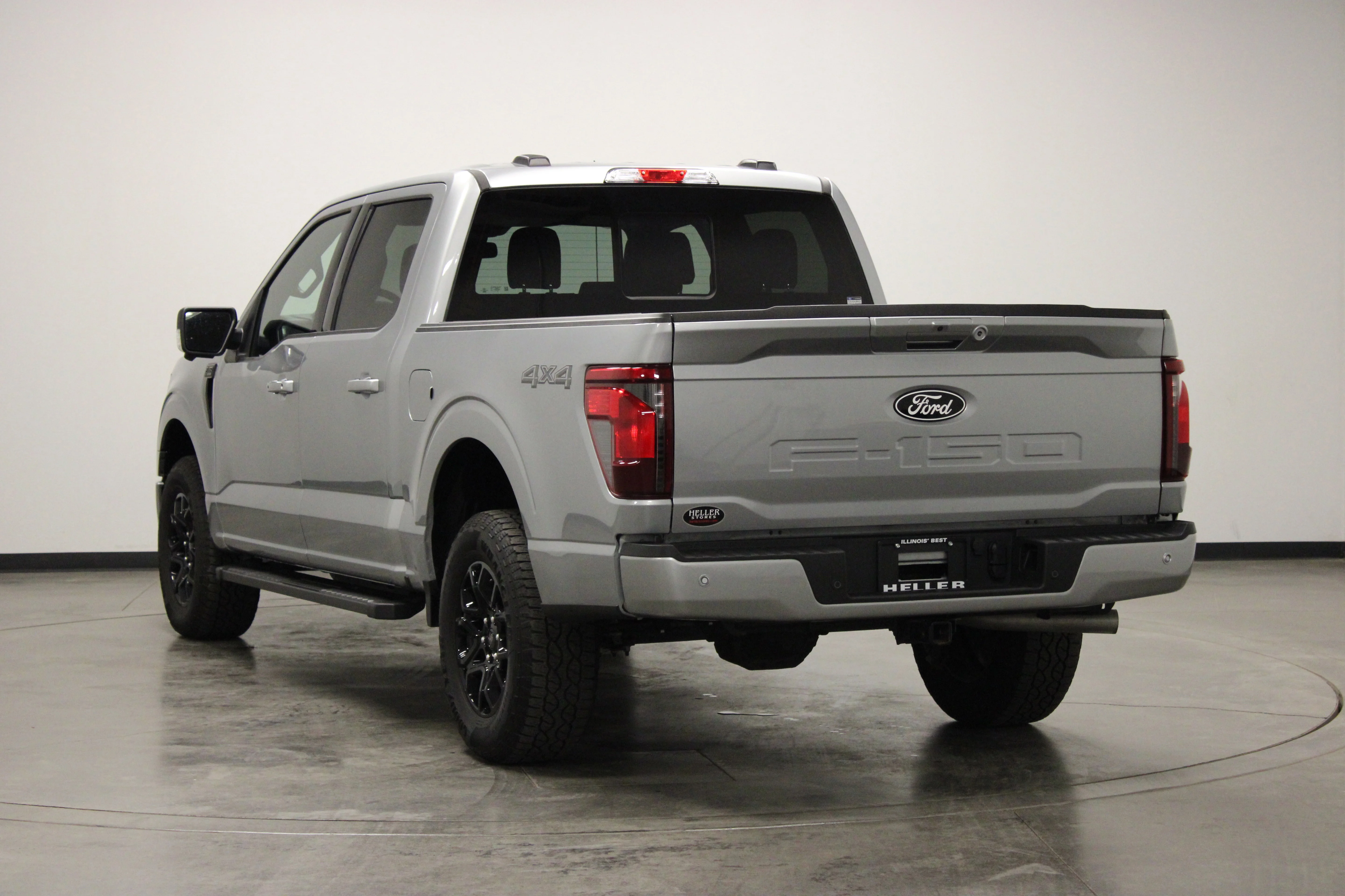 Used 2025 Silver Metallic Ford XLT image 6