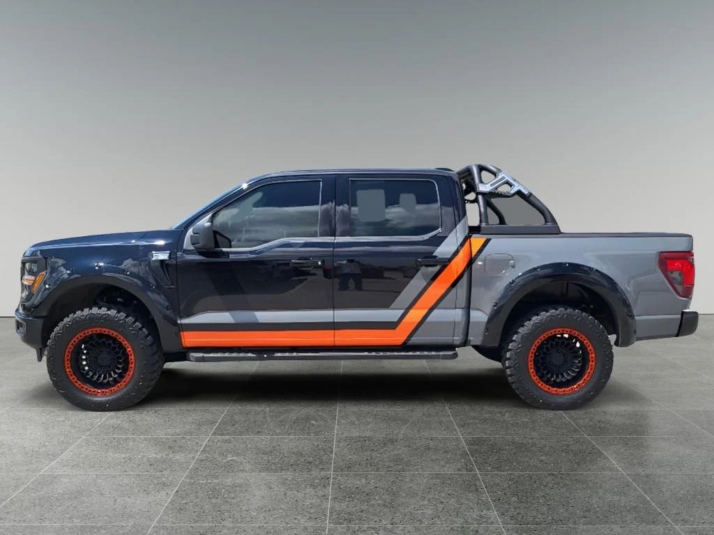 Used 2025 AGATE BLACK METALLIC Ford XLT image 9