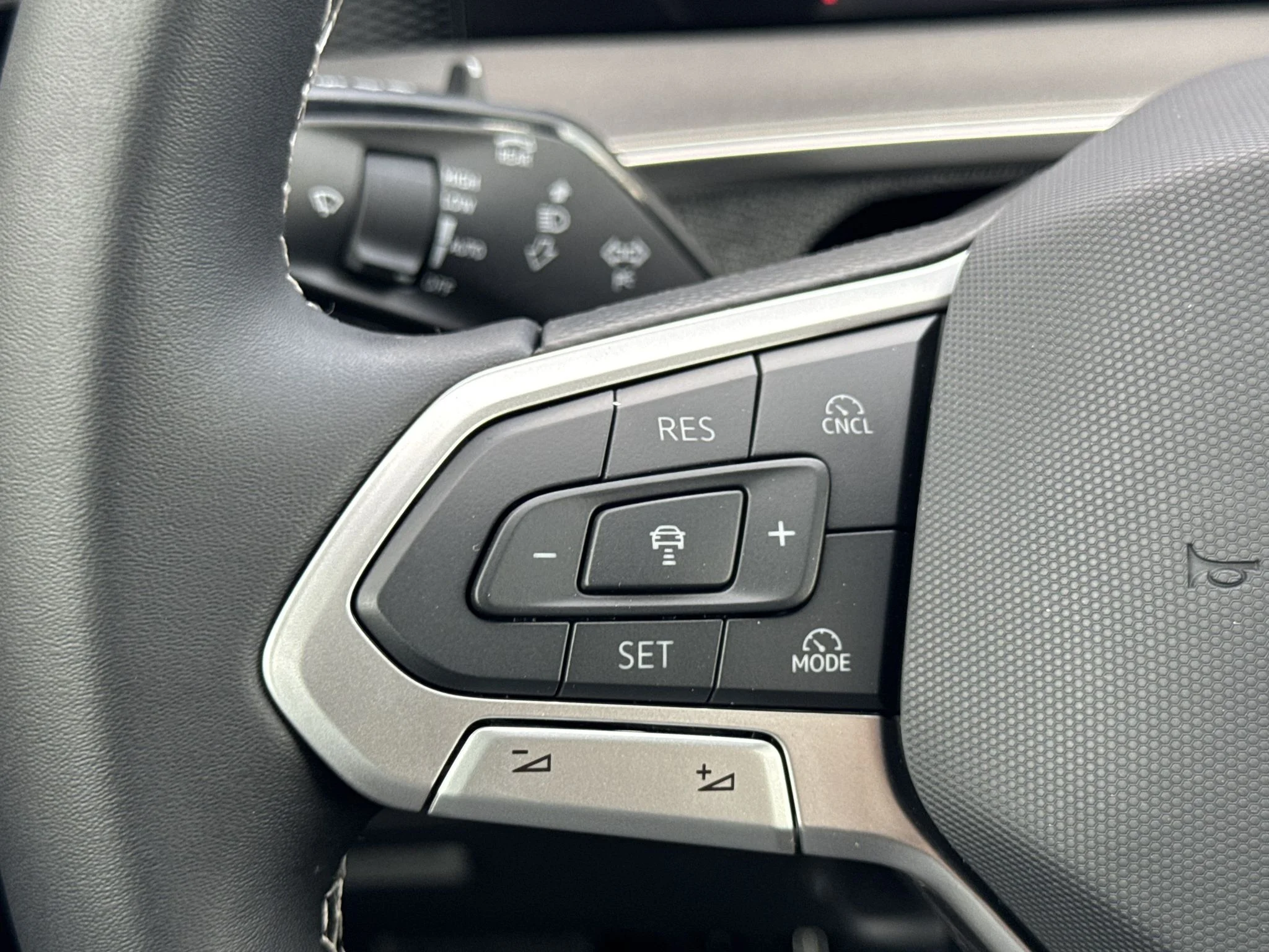 New 2026 Platinum Gray Metallic Volkswagen S image 19