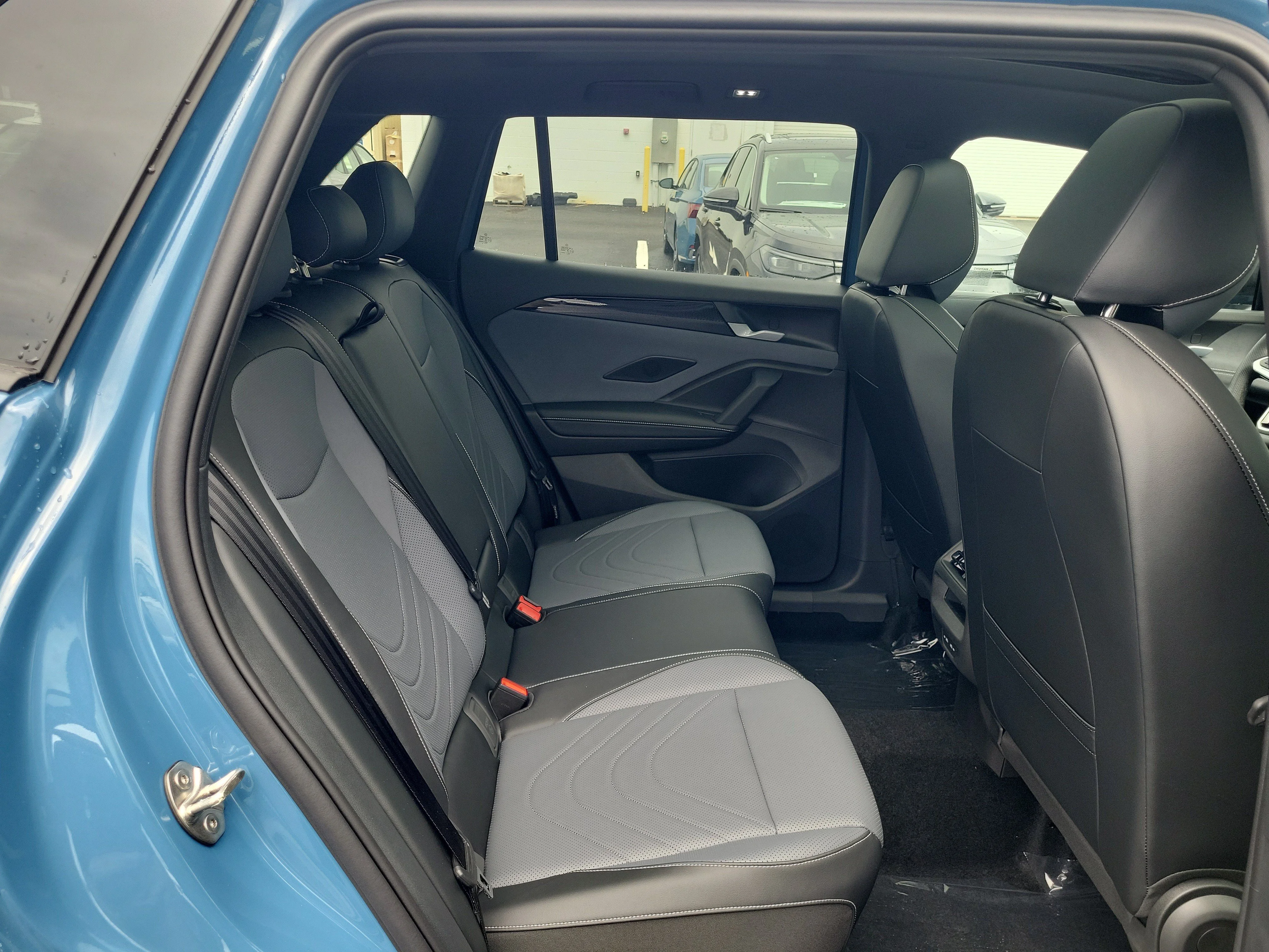 New 2026 Blue Volkswagen 2.0T SE R-Line Black image 9