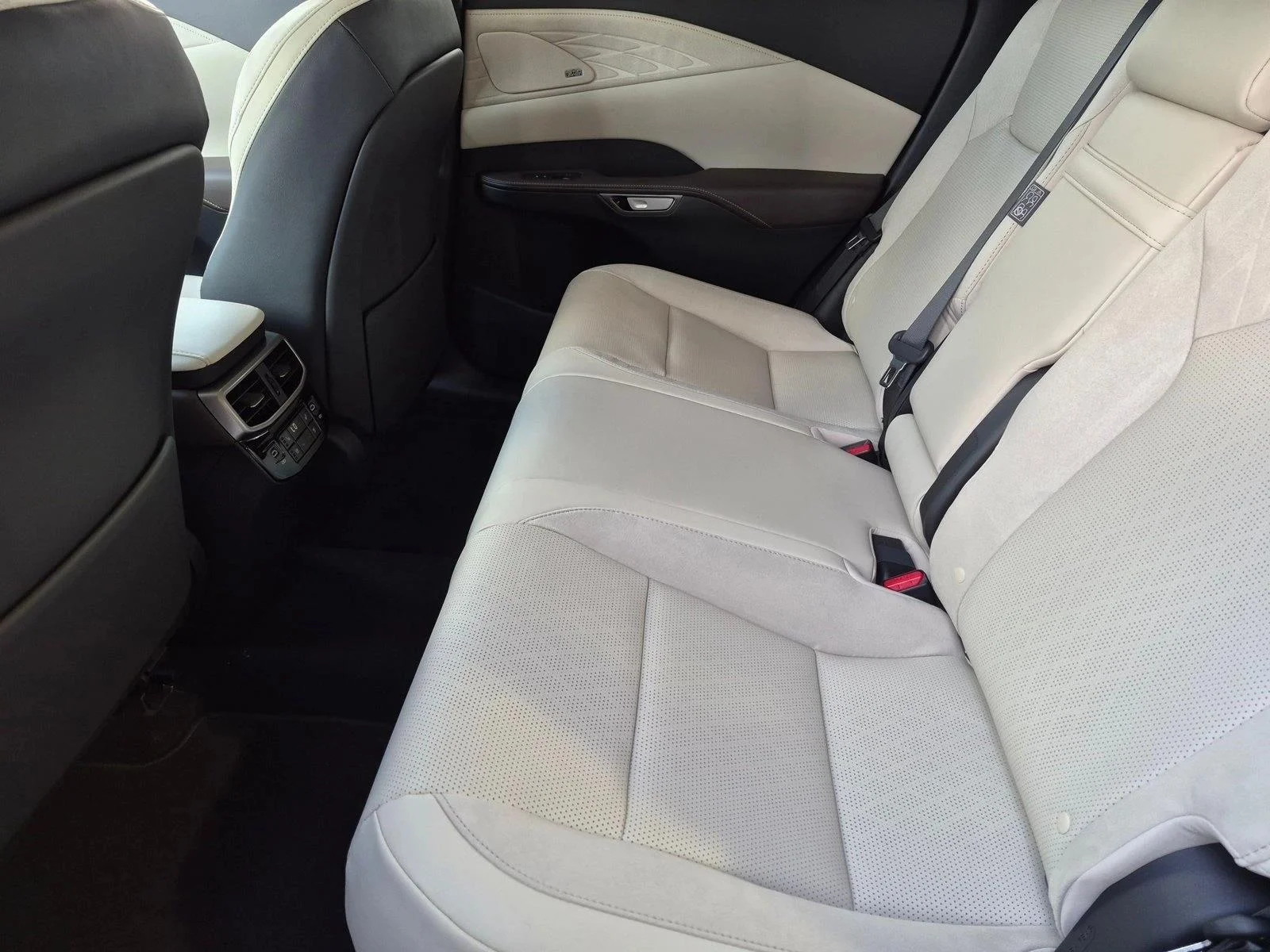 New 2026 Nightfall Mica Lexus  350 LUXURY AWD image 15