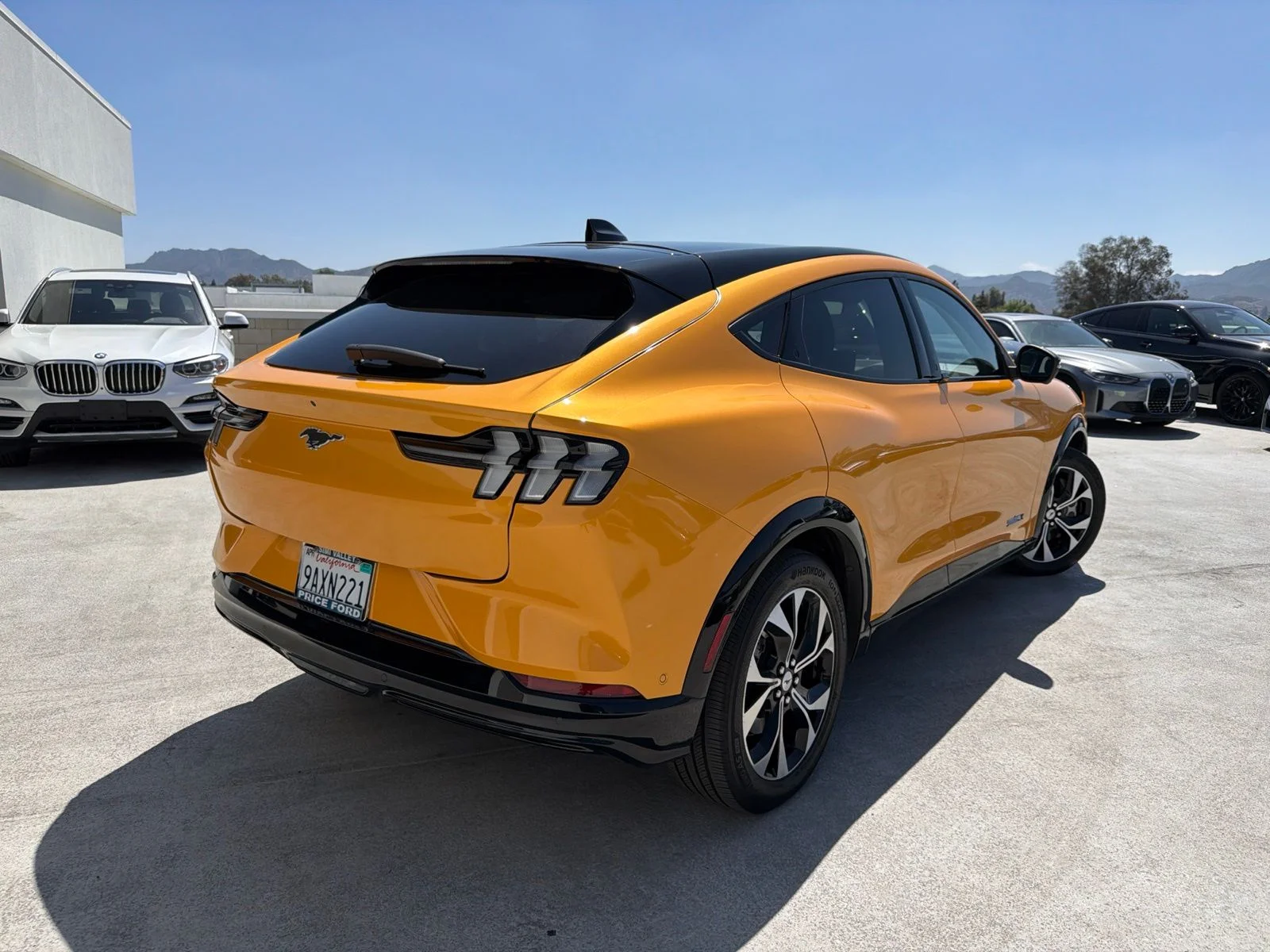 Used 2022 Orange Metallic Ford Premium image 4