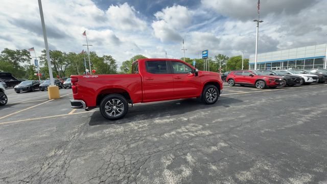 Used 2023 Red Hot Chevrolet LT (2FL) image 4