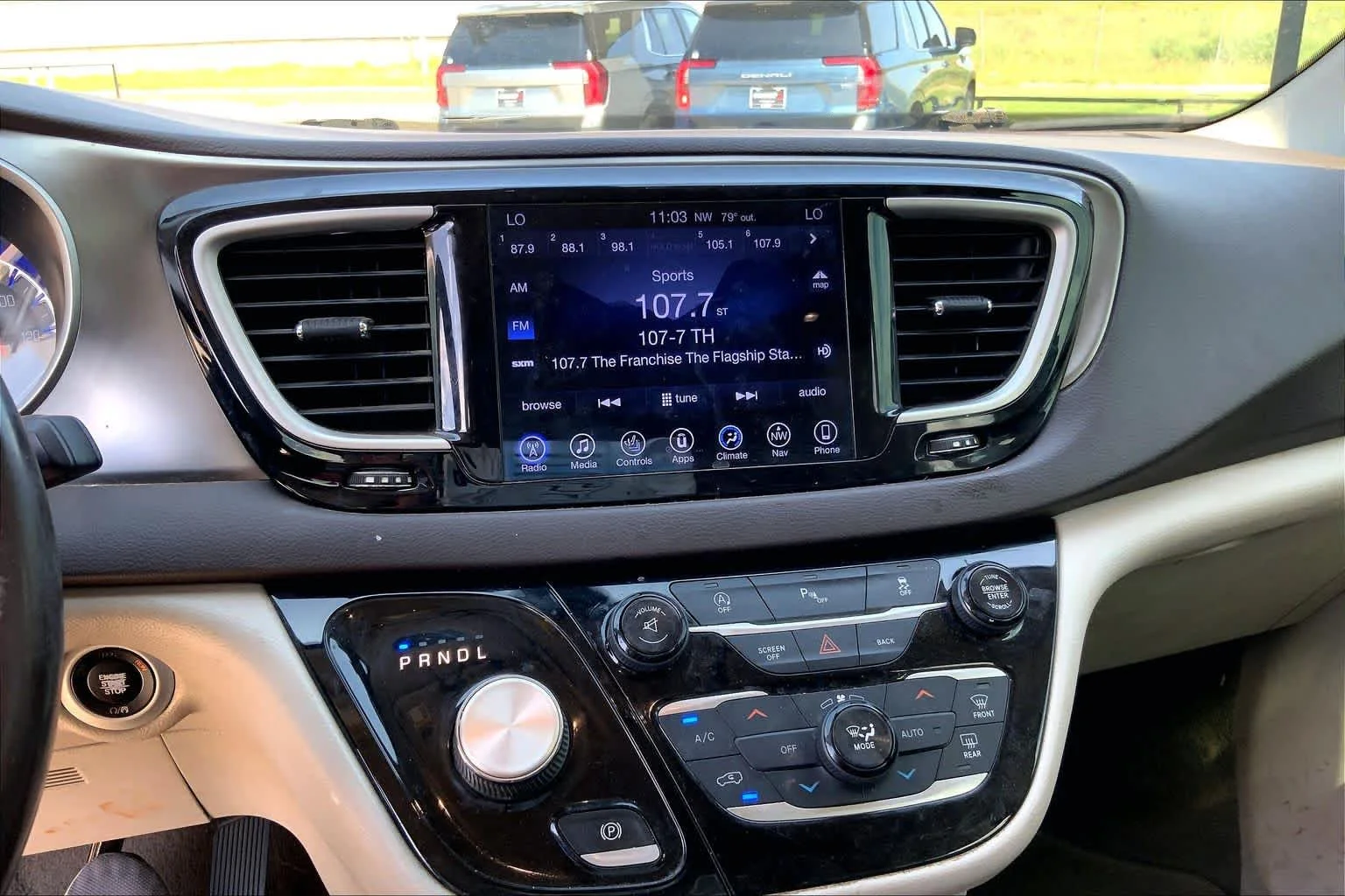 Used 2017 Tusk White Chrysler Touring-L image 28