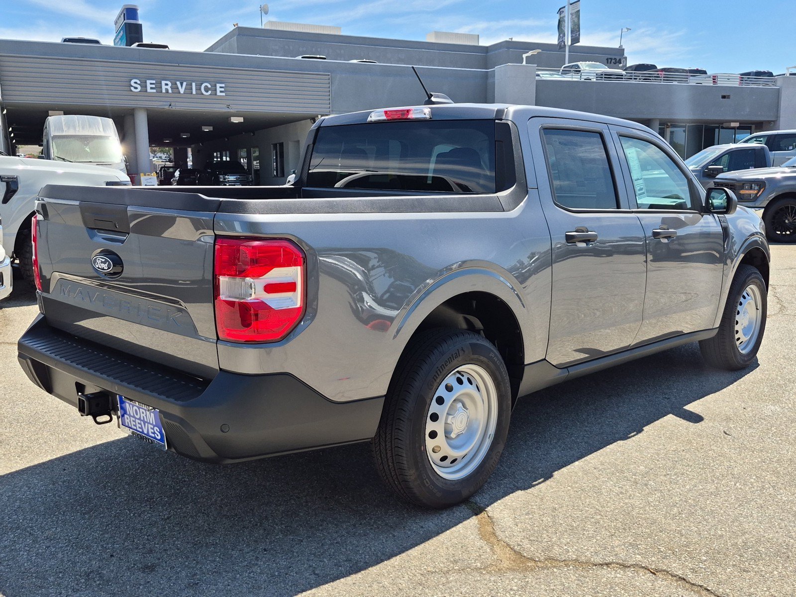 New 2026 Gray Ford XL image 6