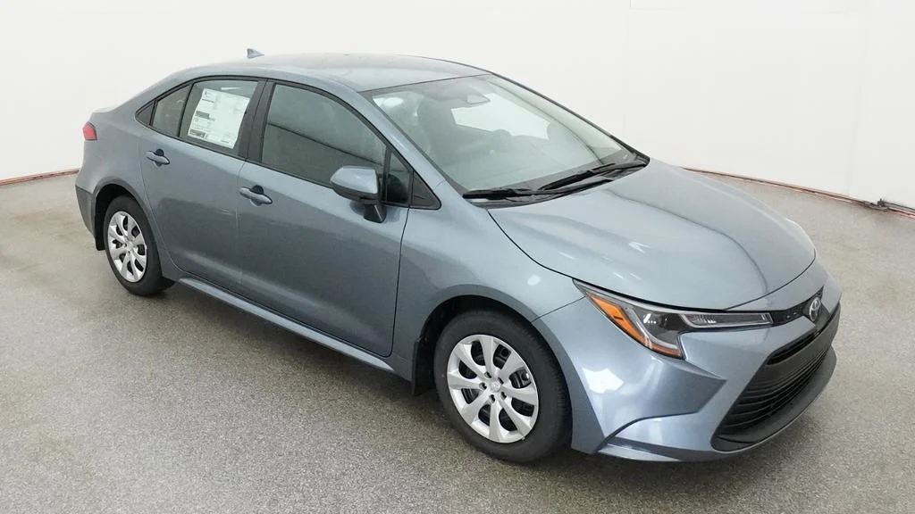 New 2027 Celestite Toyota LE image 10