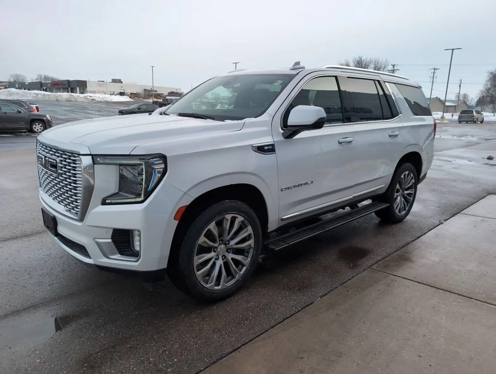 2021 GMC Yukon Denali - Photo 4