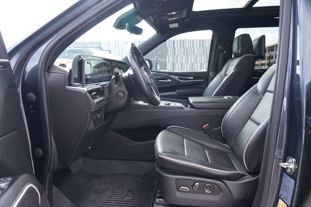 Used 2021 Gray Cadillac Sport image 11