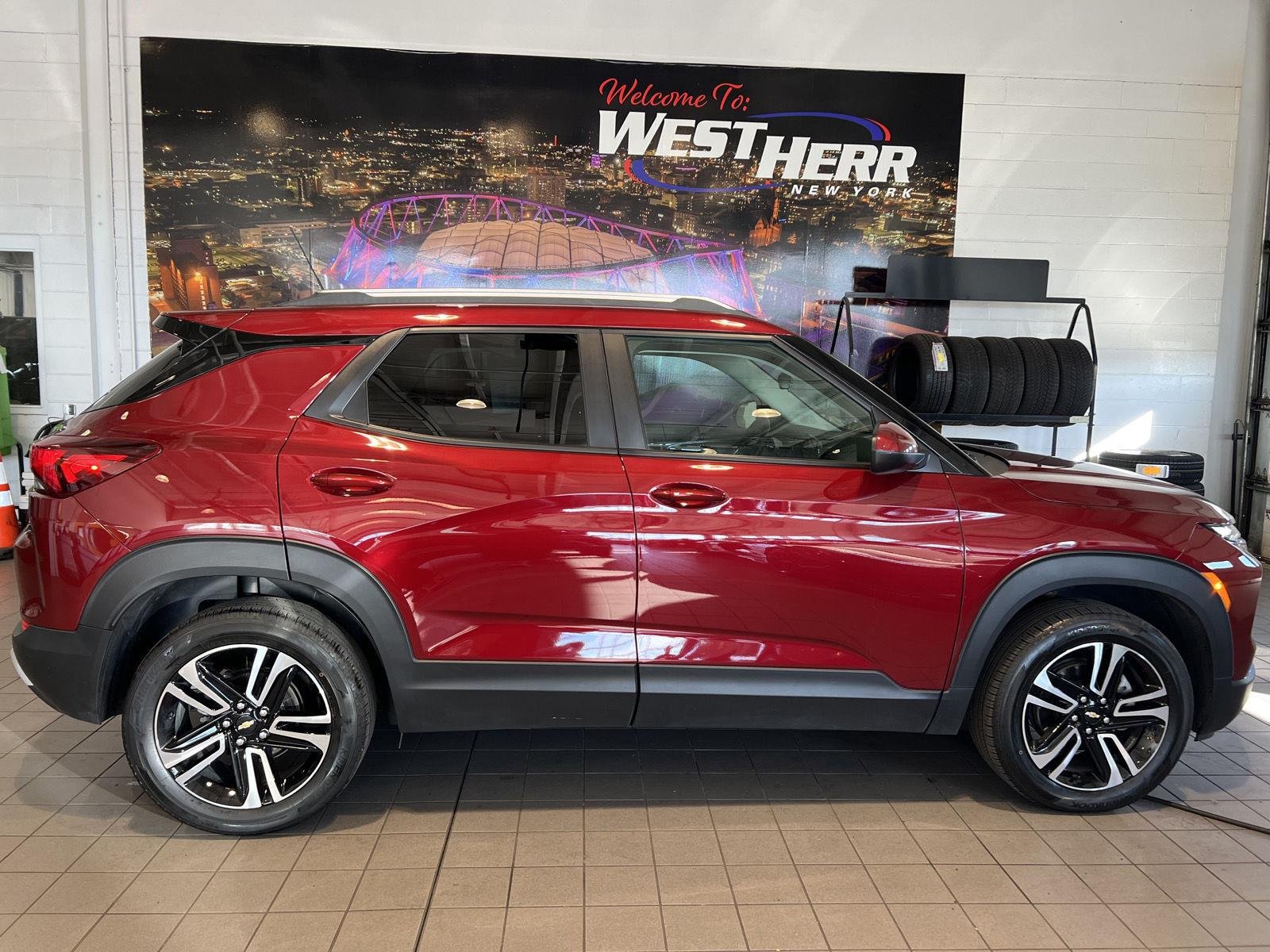 Used 2024 Crimson Metallic Chevrolet LT image 10