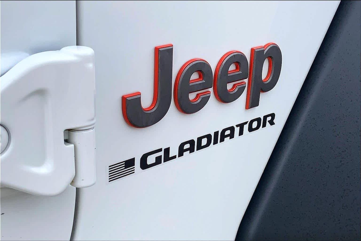 Used 2026 Bright White Clearcoat Jeep Mojave image 10