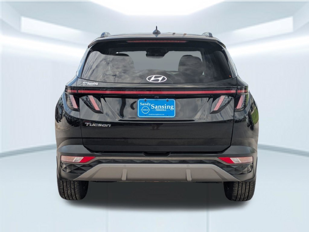 Used 2022 Black Hyundai Limited image 5