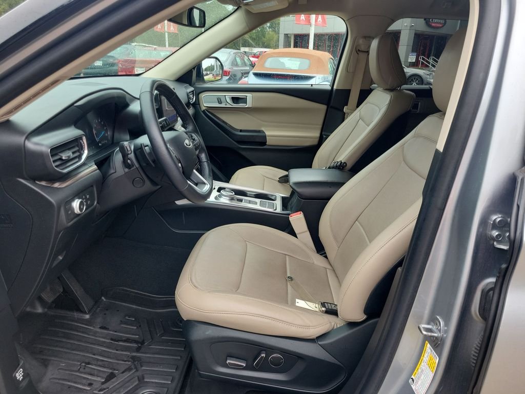 Used 2020 Silver Ford Limited image 16