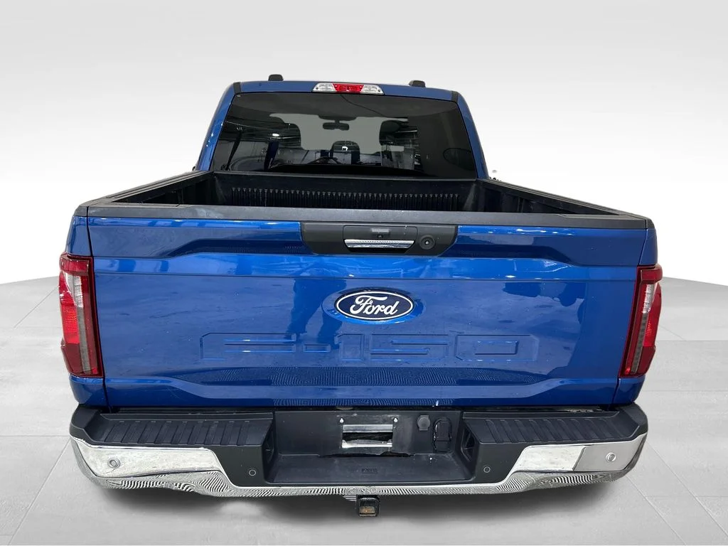 Used 2024 Blue Ford XLT image 4