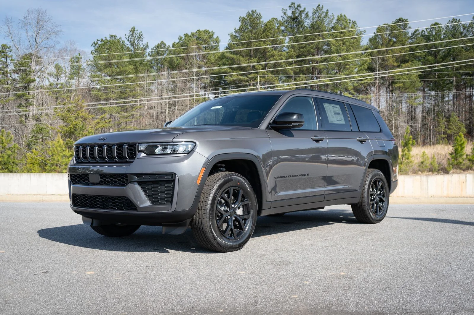 New 2026 Gray Jeep Altitude image 3