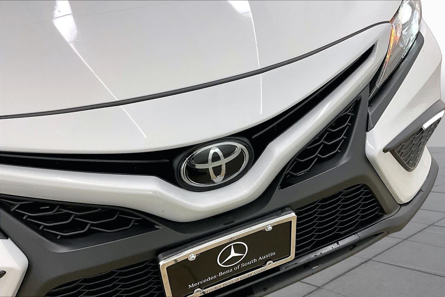 Used 2024 Ice Edge Toyota SE image 28
