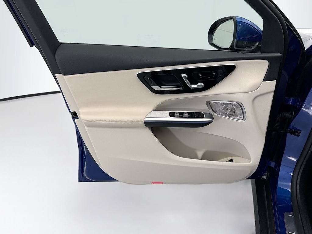 Used 2026 Starling Blue Metallic Mercedes-Benz GLC 300 image 22