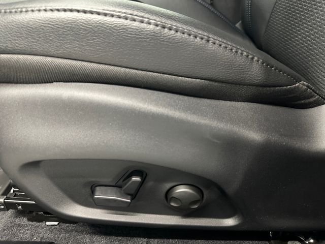 New 2026 Fathom Blue Pearl Coat Jeep Latitude image 20
