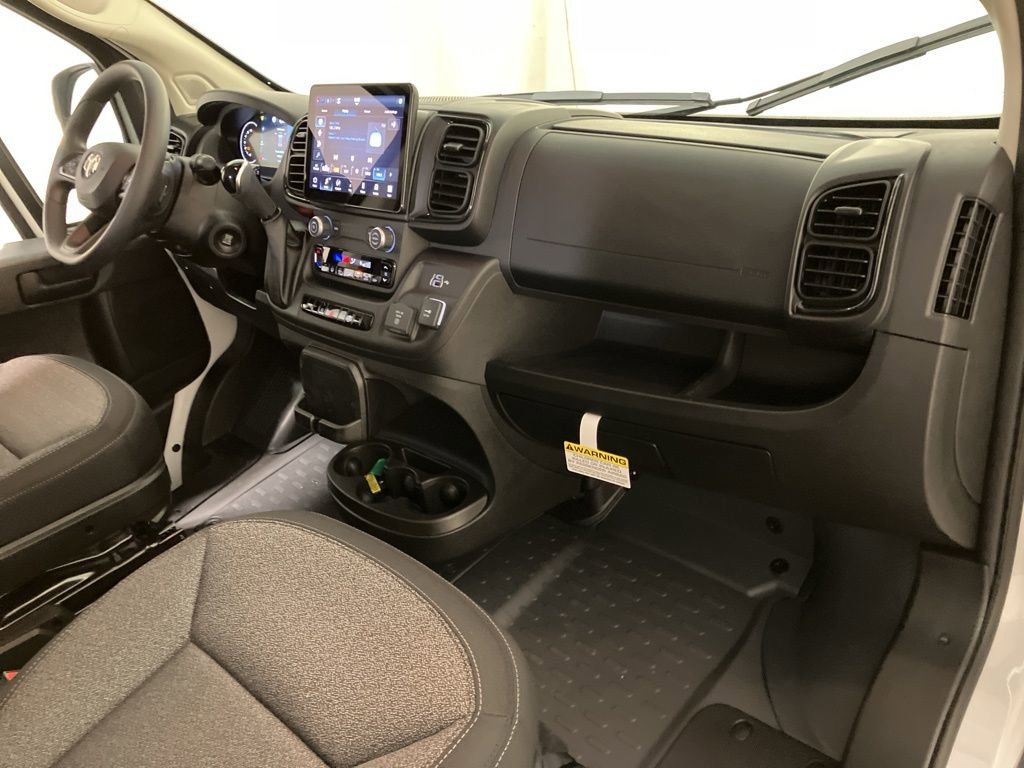 New 2026 Bright White Clearcoat RAM Tradesman image 12