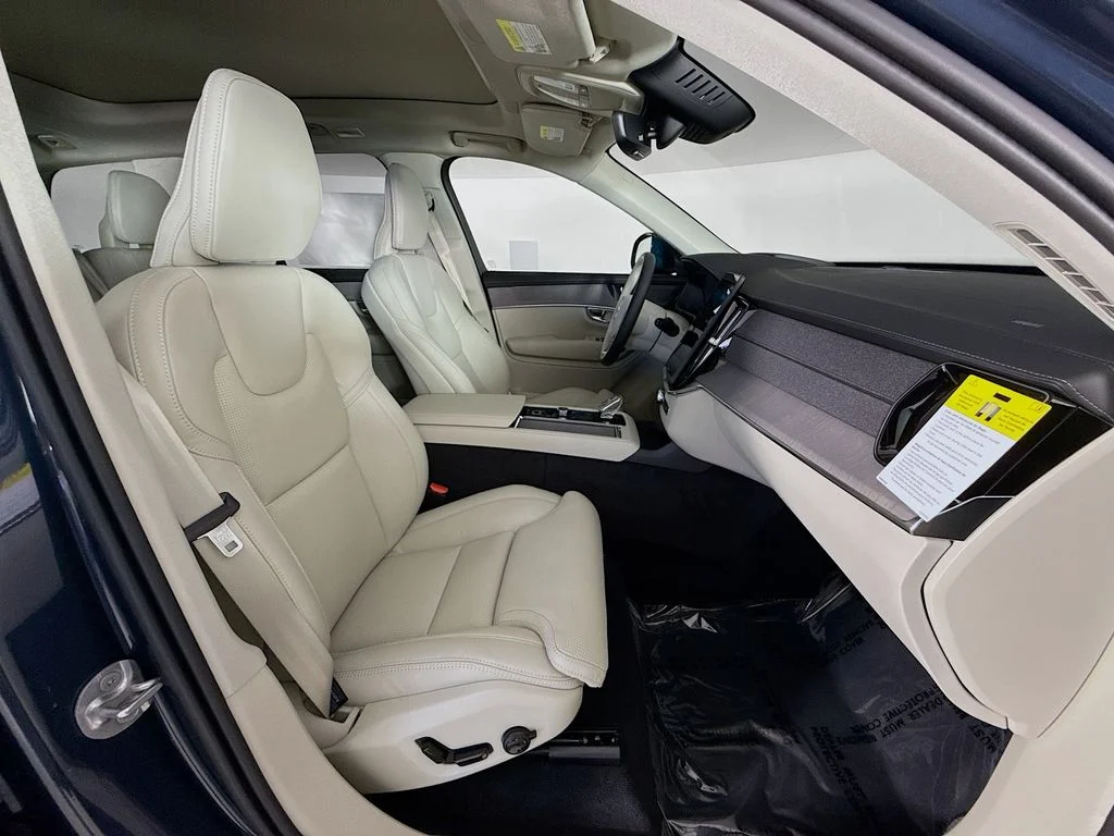 New 2026 Blue Volvo T8 Ultra image 31