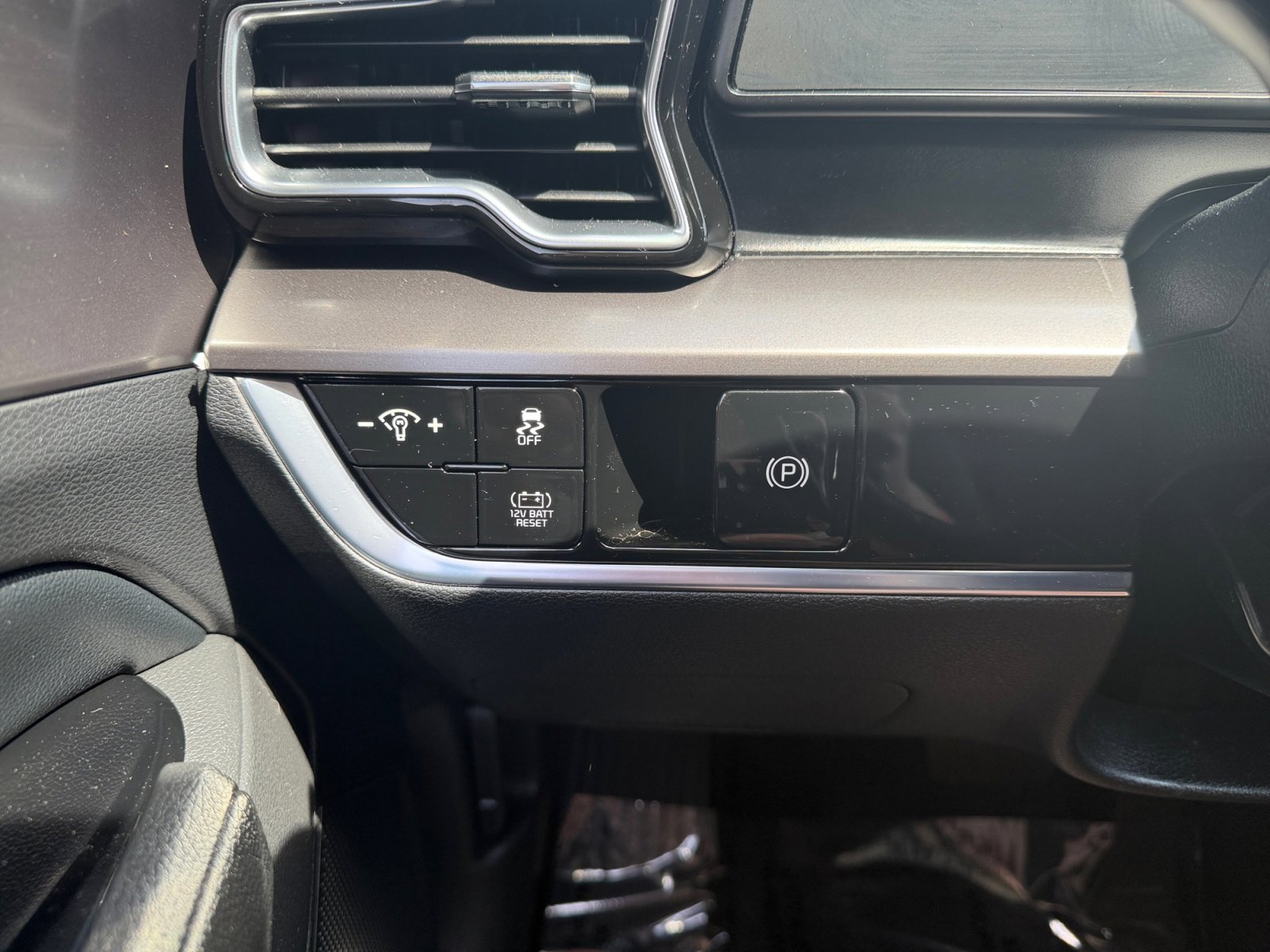 2023 Kia Sportage EX Hybrid - Photo 17