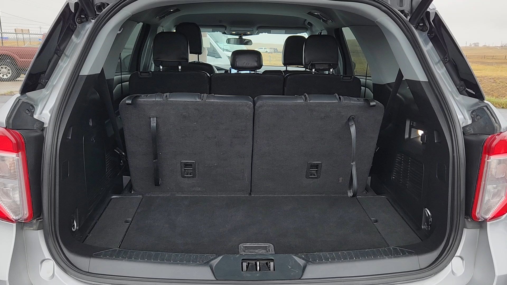 Used 2023 Iconic Silver Metallic Ford XLT image 18