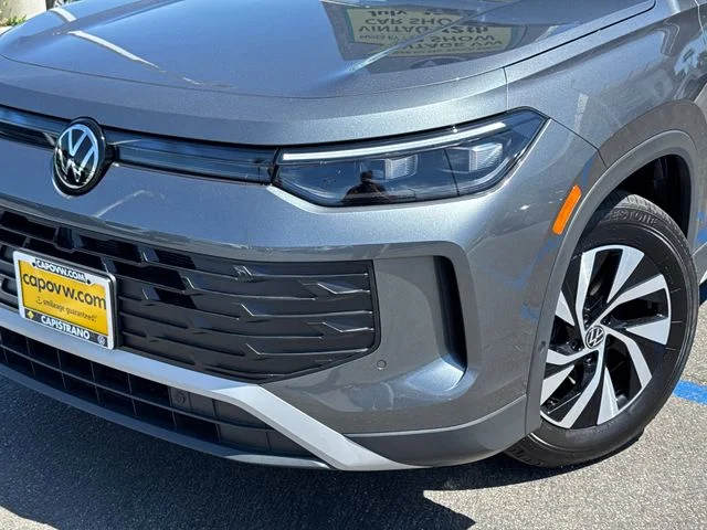 New 2026 Platinum Gray Metallic Volkswagen 2.0T S image 8