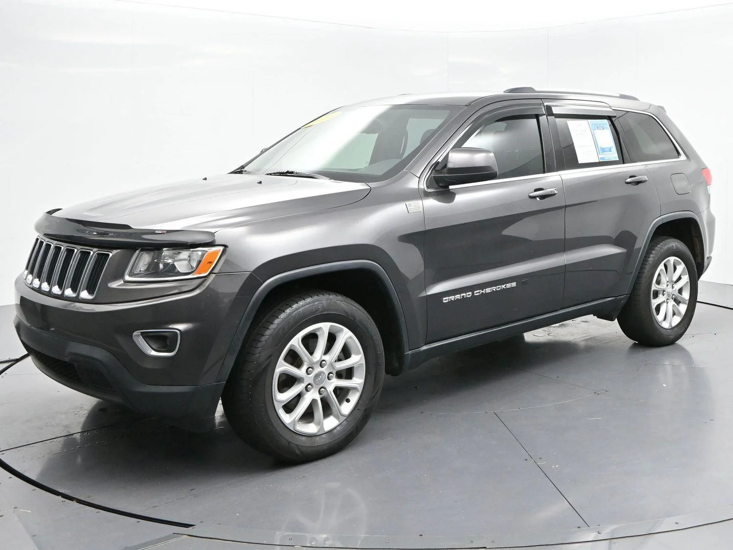 Used 2016  Jeep  image 3